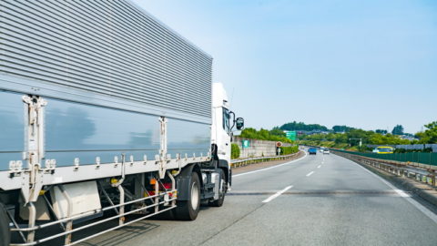 東京都発！トラックドライバーのプロとして活躍するチャンスです