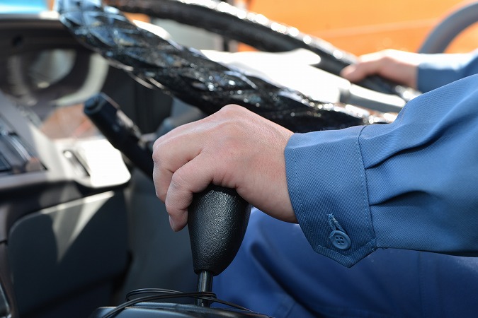 トラック運転で体調管理が重要な理由